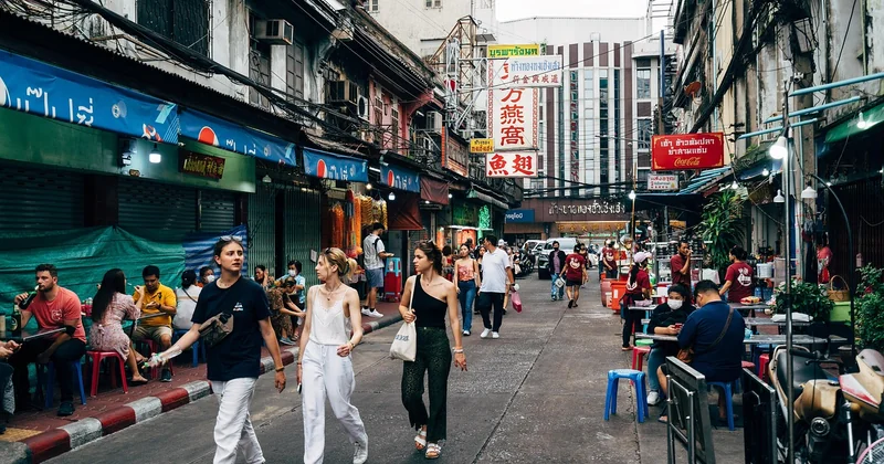 Comparaison : marché de centre-ville vs marché de quartier